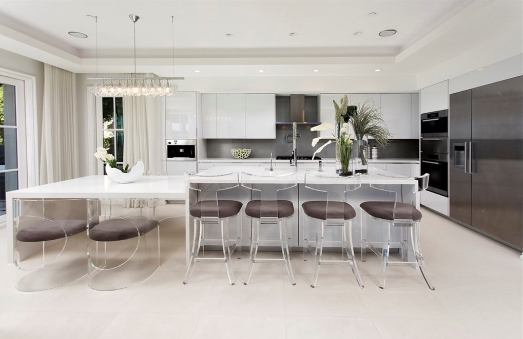 Home Staging Modern Kitchen