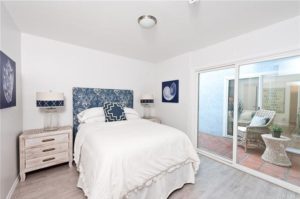 "Home Staging Beach House Bedroom"